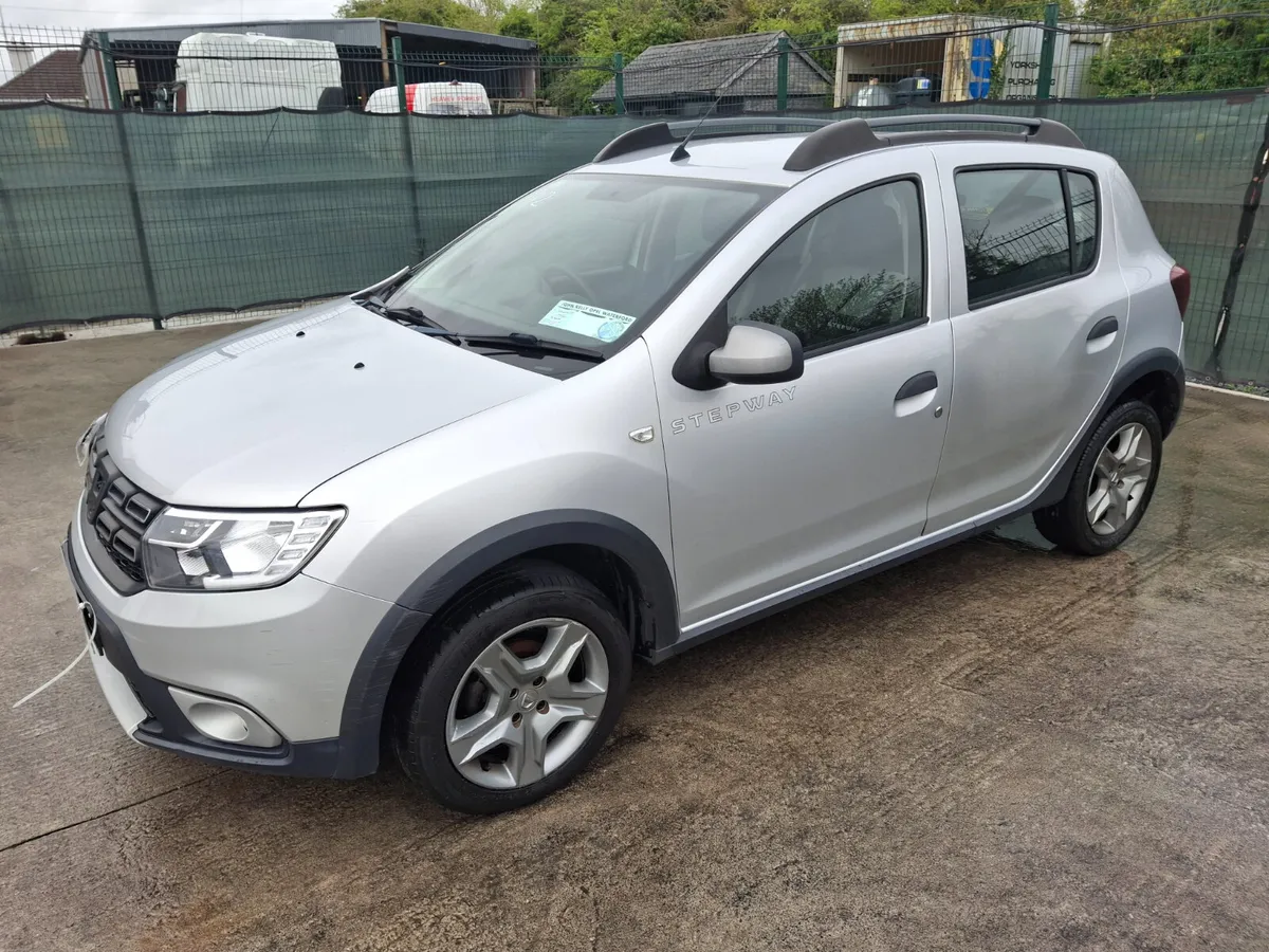 2018 Dacia Sandero Stepway  Light Damage - Image 2