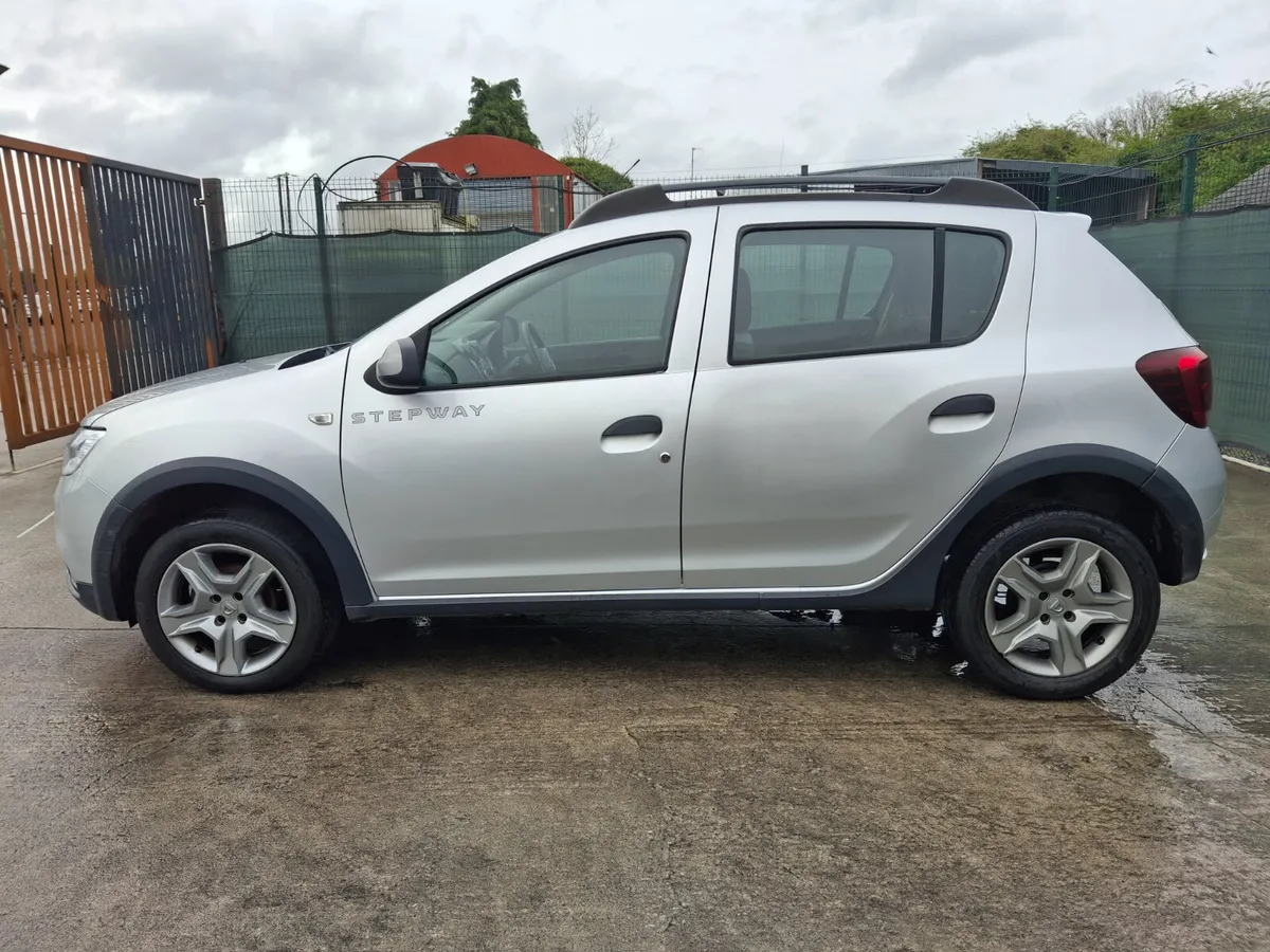 2018 Dacia Sandero Stepway  Light Damage - Image 1
