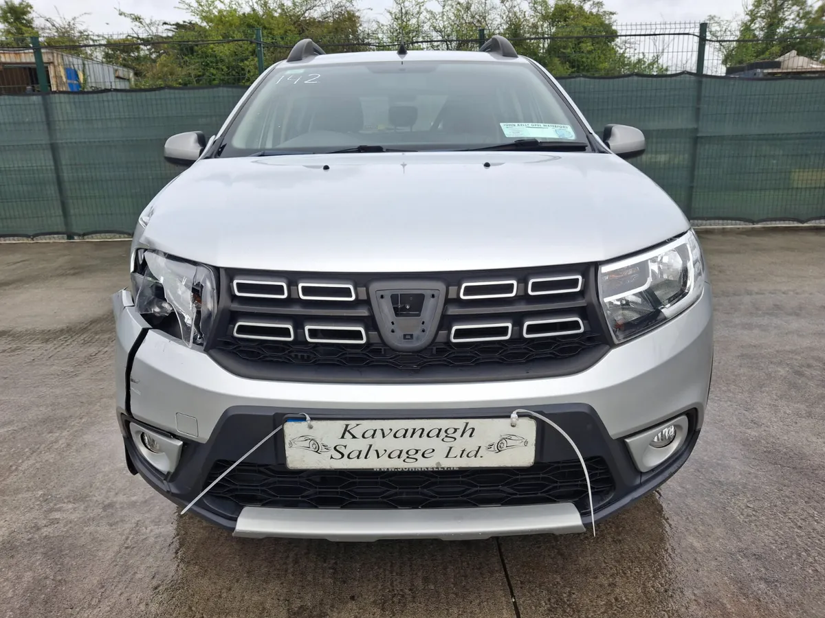 2018 Dacia Sandero Stepway  Light Damage - Image 3