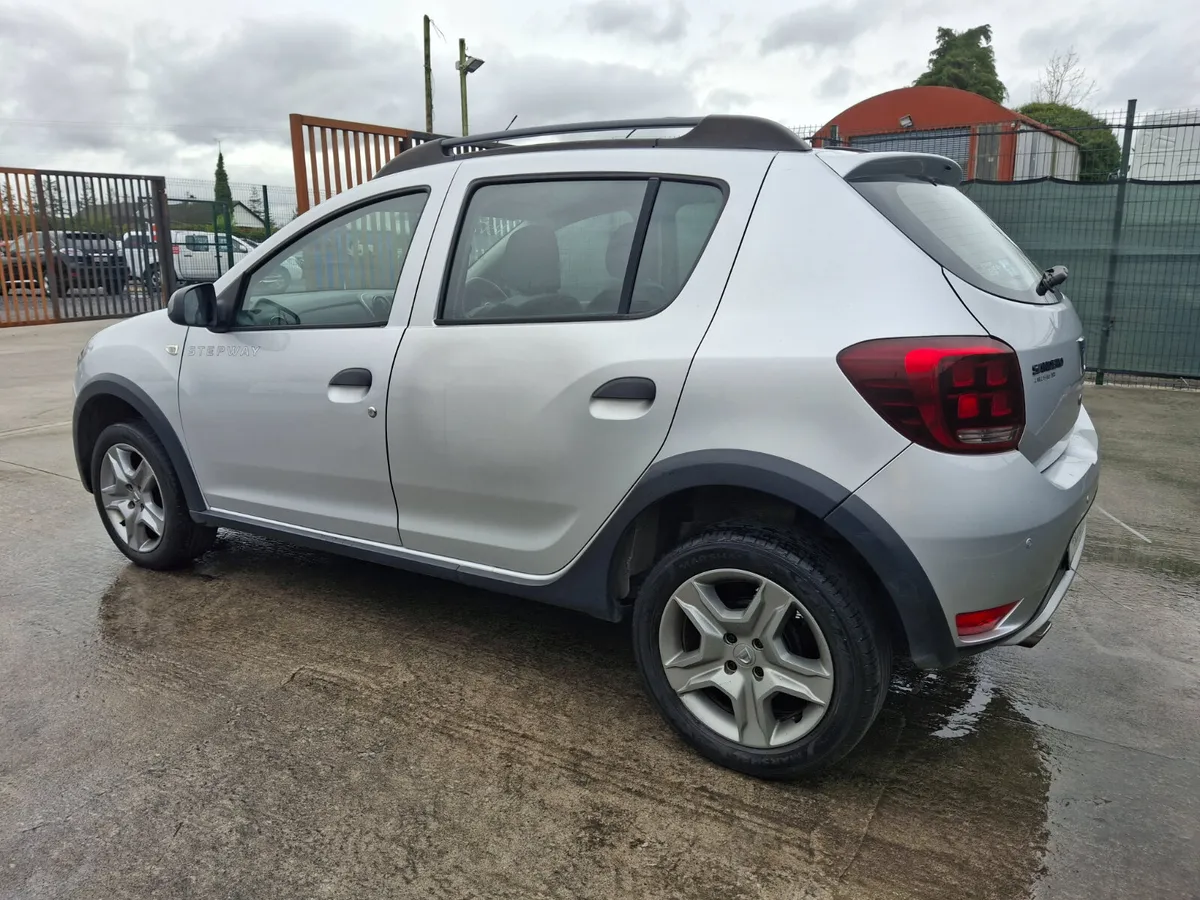 2018 Dacia Sandero Stepway  Light Damage - Image 4