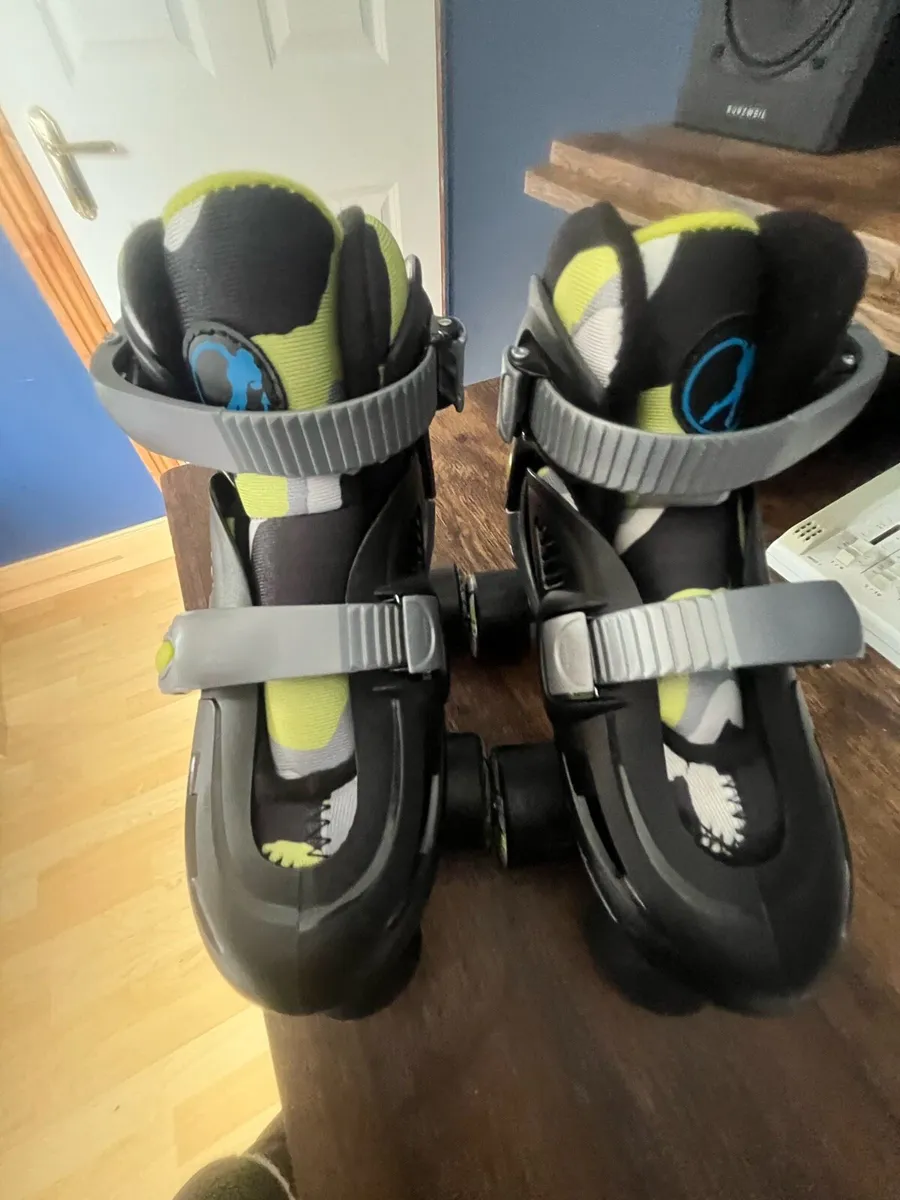 Kids adjustable size Roller Skates - Image 3