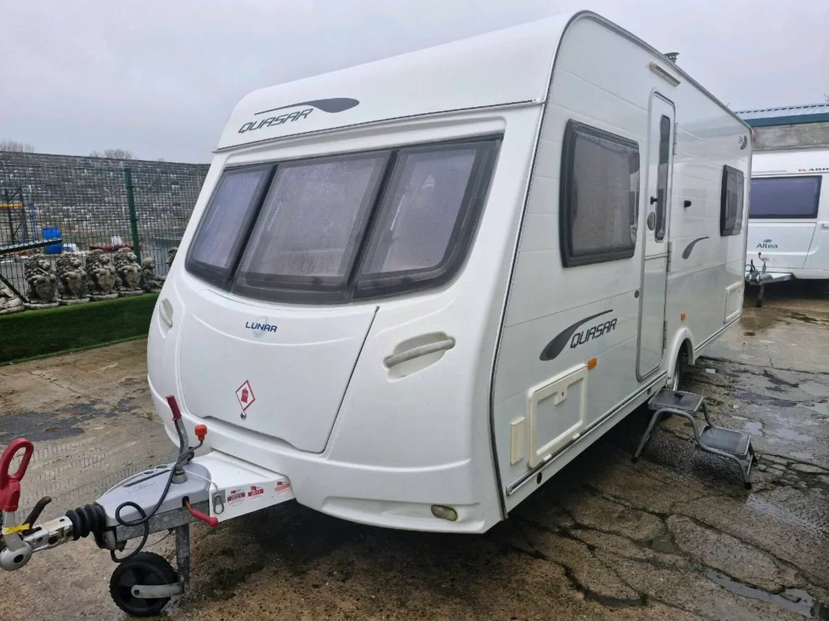 Lunar quasar fixed bed caravan - Image 1