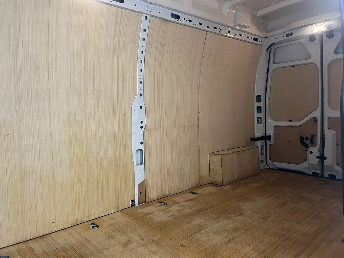 2024 Renault Master High Roof Panel Van - Image 3