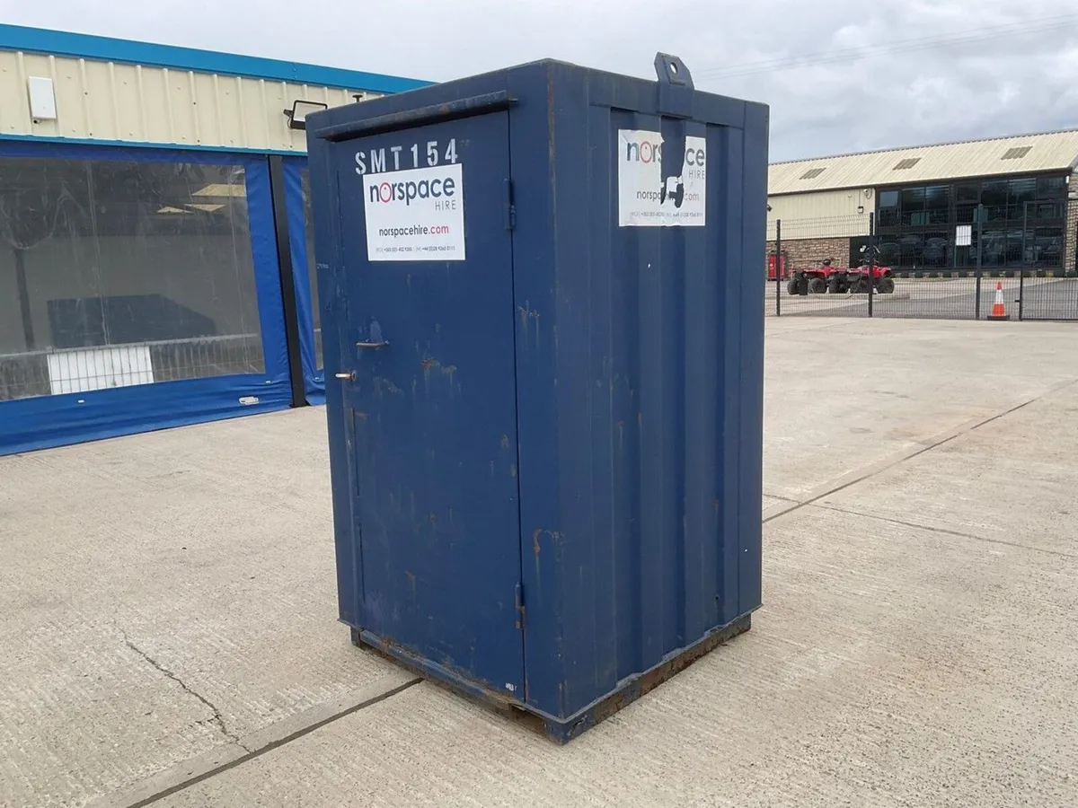 APPROX. 4ft x 4ft ANTI VANDAL MAINS SITE TOILET - Image 3