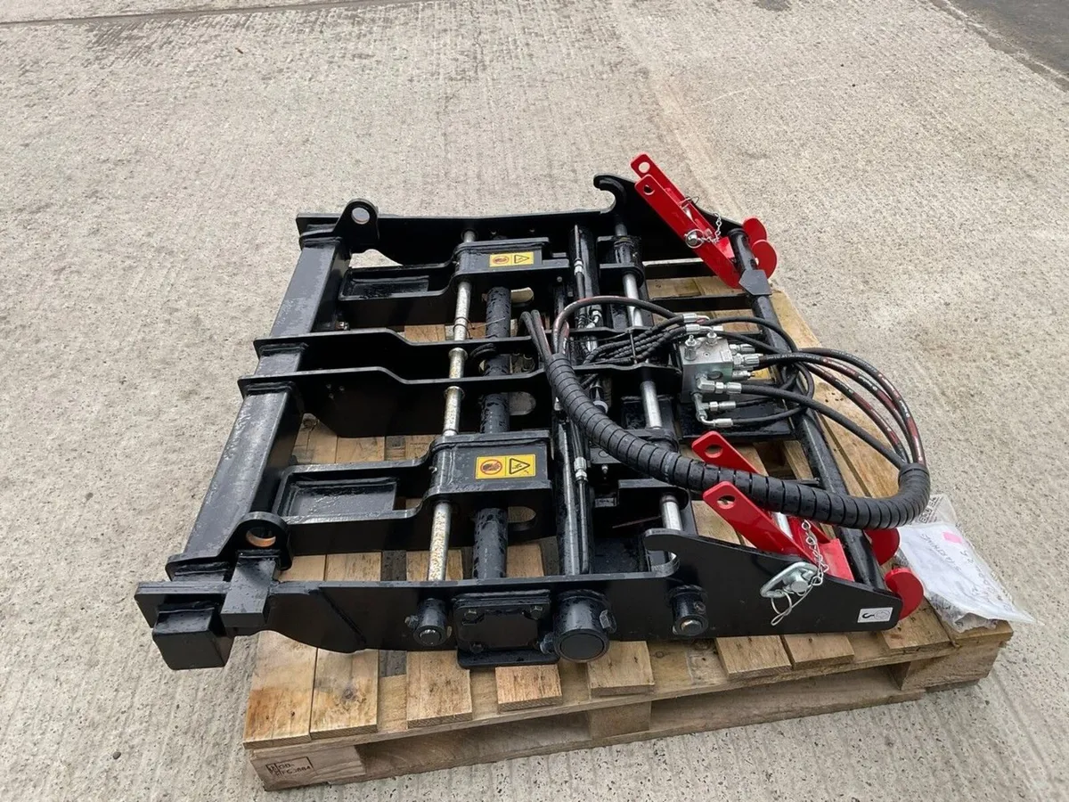 UNUSED JCB HYDRAULIC FORKS POSTITIONER - Image 2
