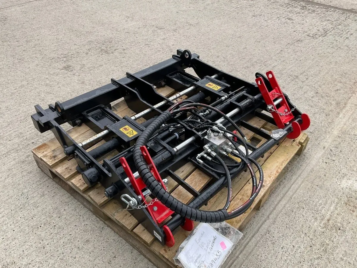 UNUSED JCB HYDRAULIC FORKS POSTITIONER - Image 1