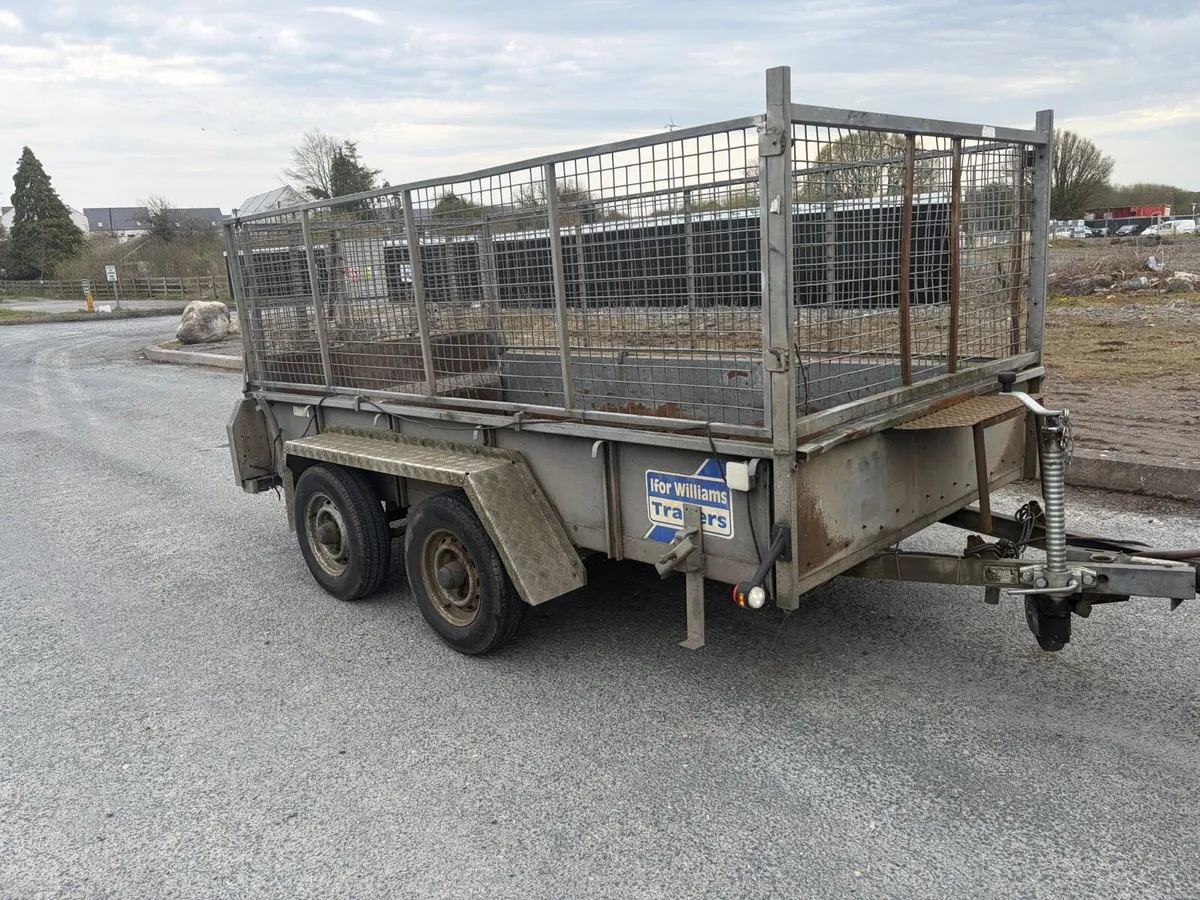 ifor williams 10x5 trailer full of wire - Image 1