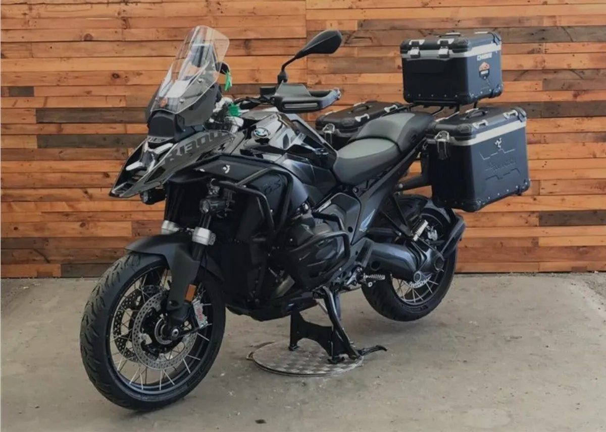 BMW R 1300 GS 2023 Triple Black (Loaded) - Image 4