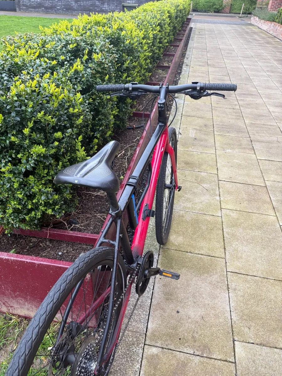 Trek Commuter Bike - Excellent Condition. - Image 4