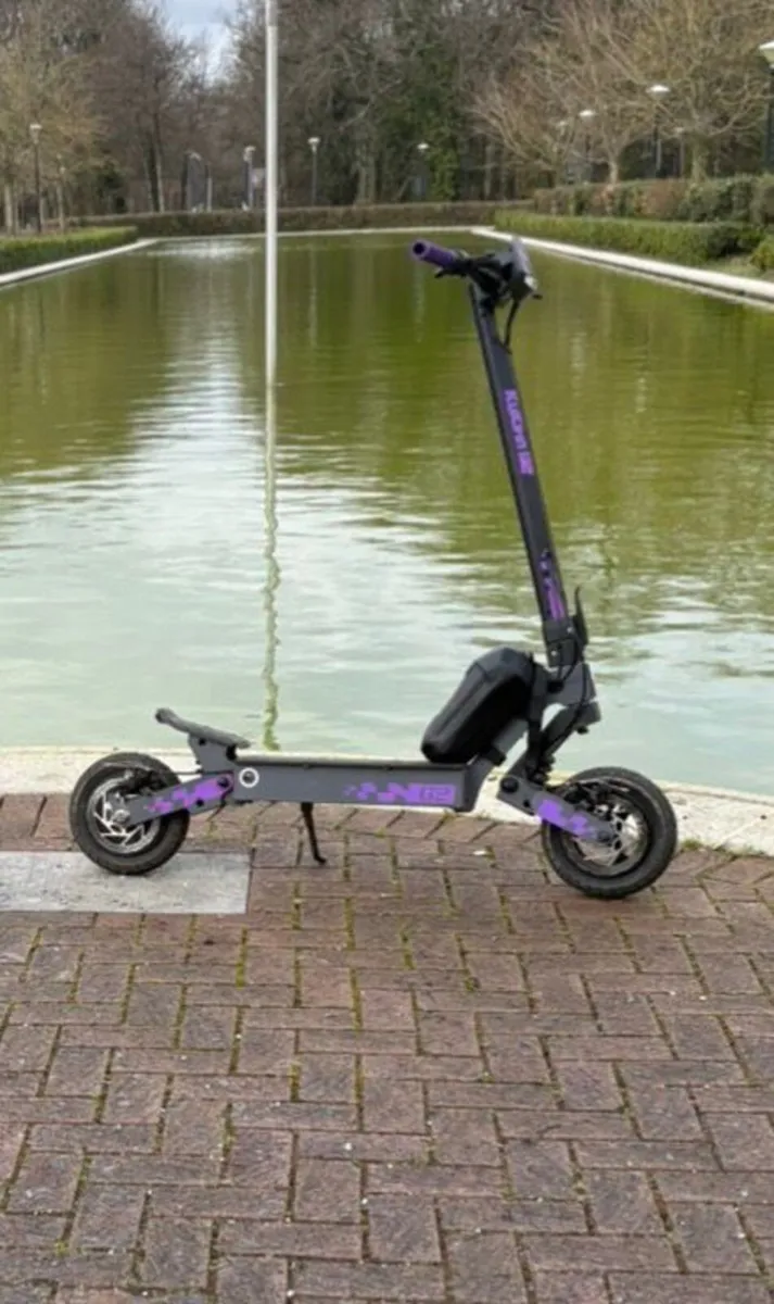 Kukirin G2 Scooter - Image 1