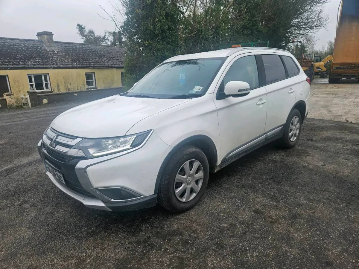 Mitsubishi outlander commercial - Image 2