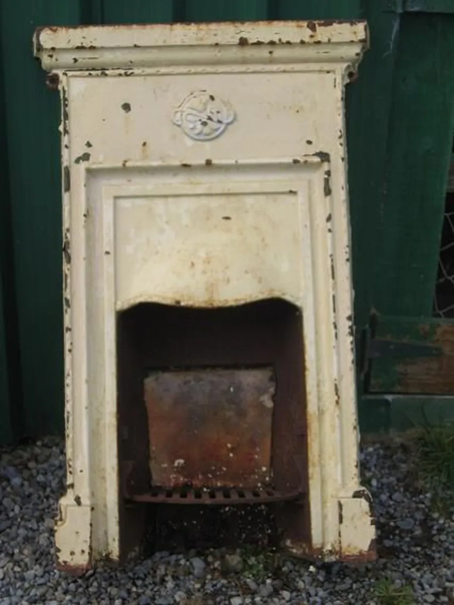 Antique Victorian bedroom fireplaces mantles - Image 1