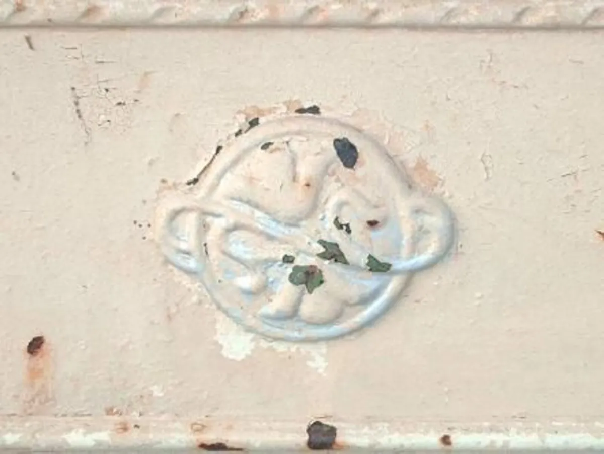 Antique Victorian bedroom fireplaces mantles - Image 2