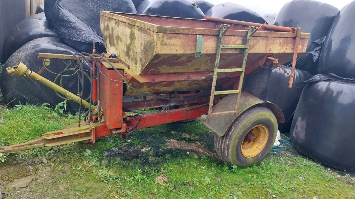 Firtilizer spreader - Image 3