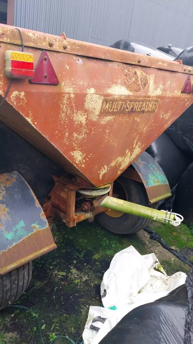 Firtilizer spreader - Image 2