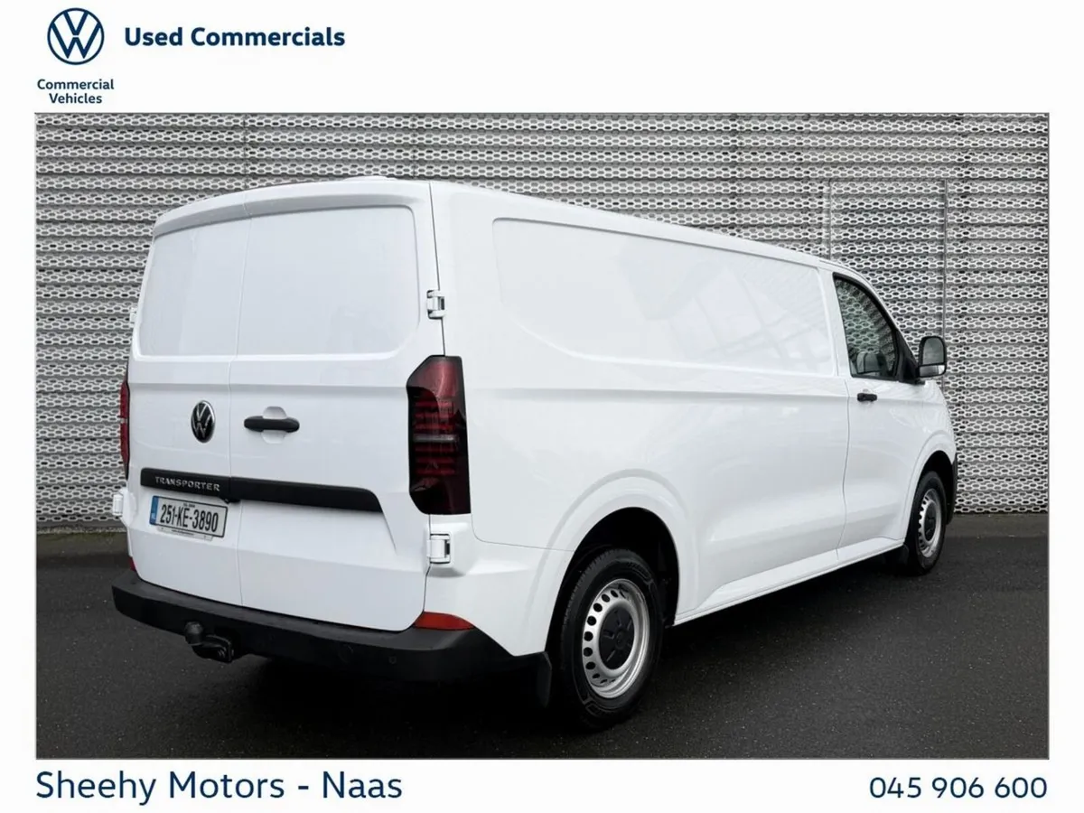 Volkswagen Transporter TRENDLINE SWB28 110BHP  M6F - Image 3
