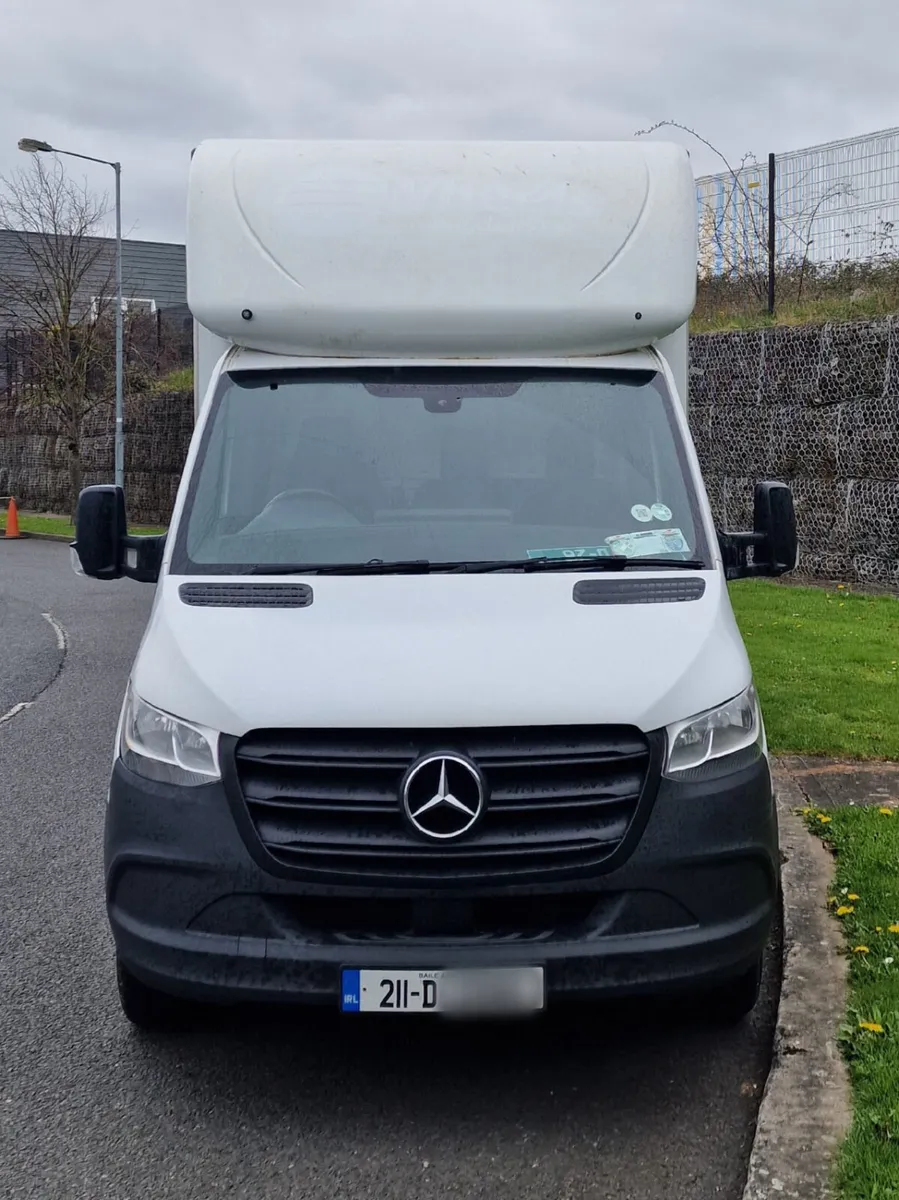 Mercedes Sprinter Luton Box - Image 2