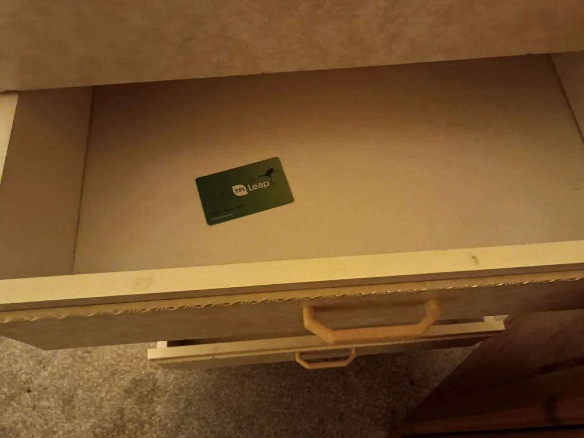 Chest of drawers. - Image 2