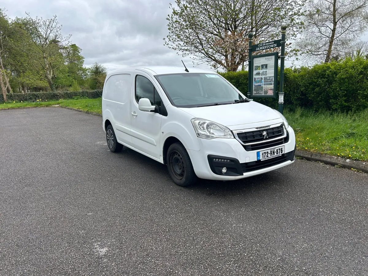 Peugeot Partner Professional L1 3 seats - Image 1