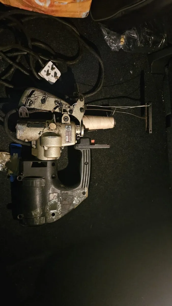 Union Special 2200 sack sewing machine - Image 2