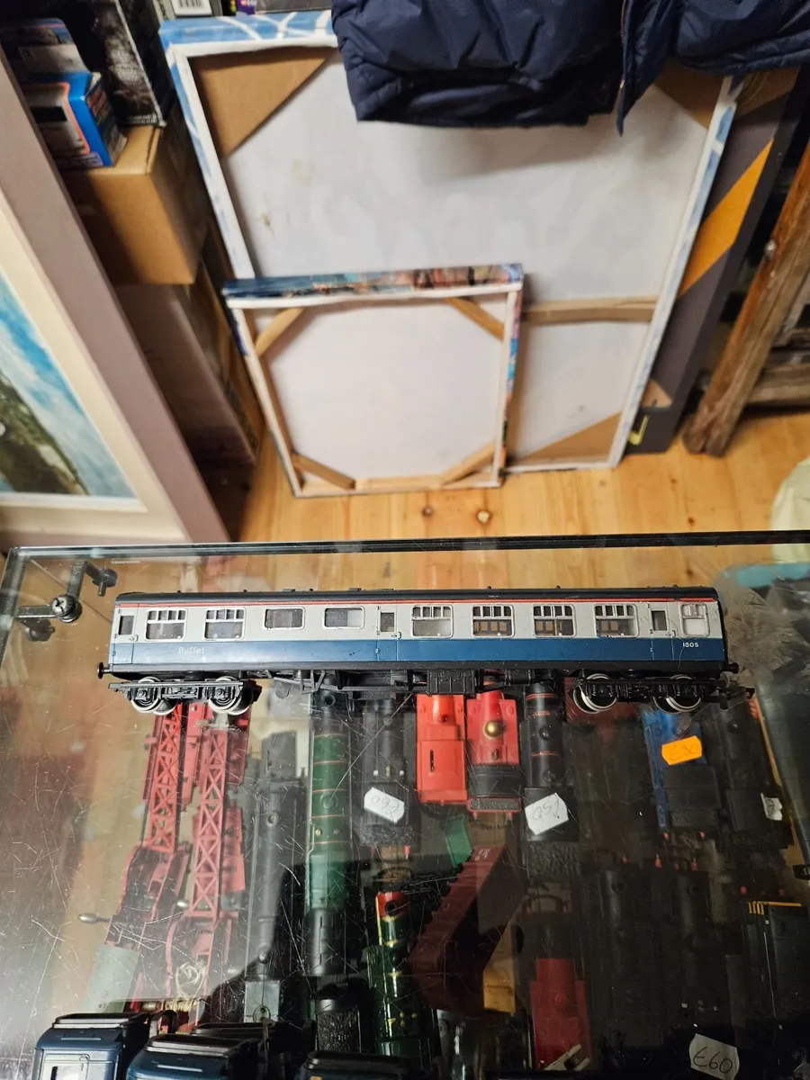 Hornby OO Gauge Carraige