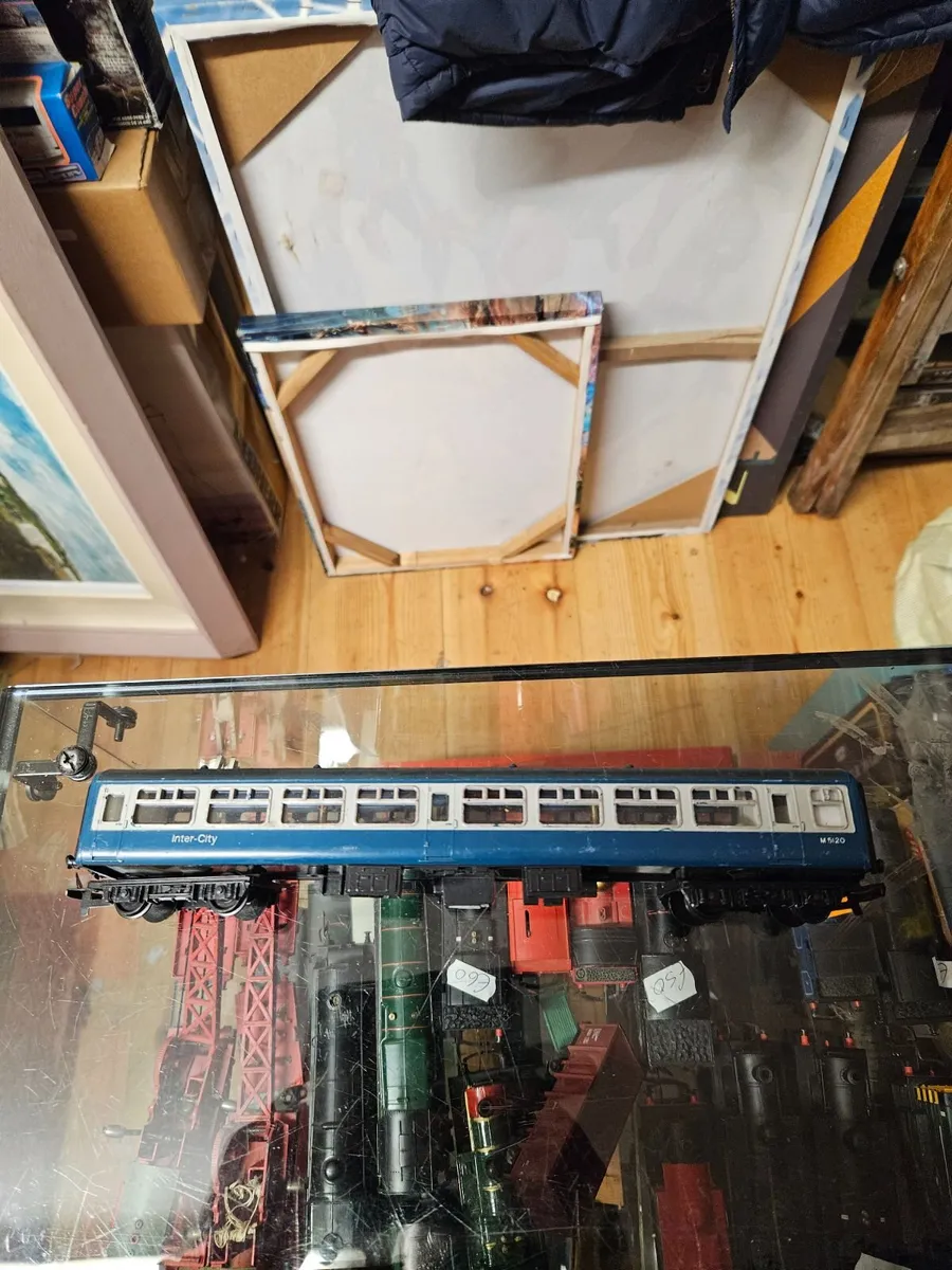 Hornby OO Gauge Carraige