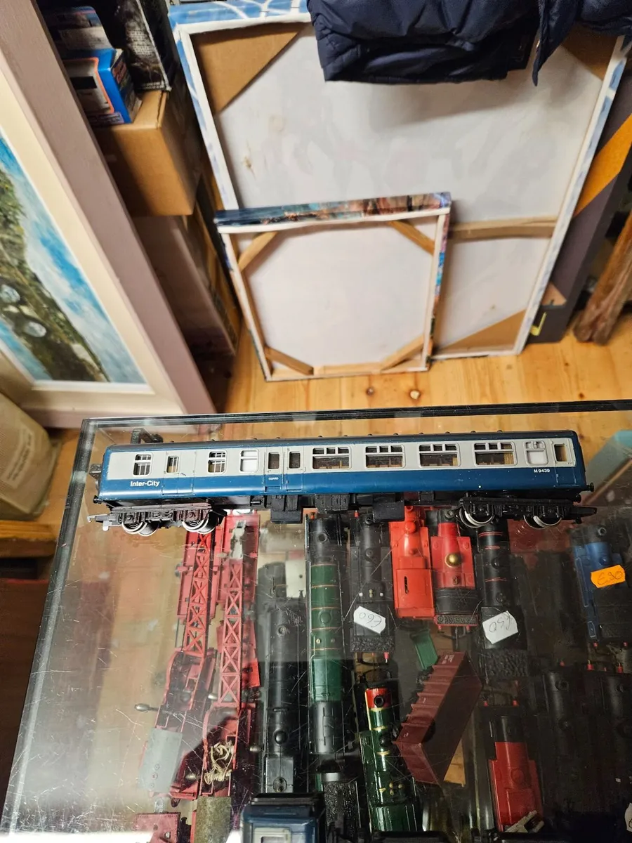 Hornby OO Gauge Carraige