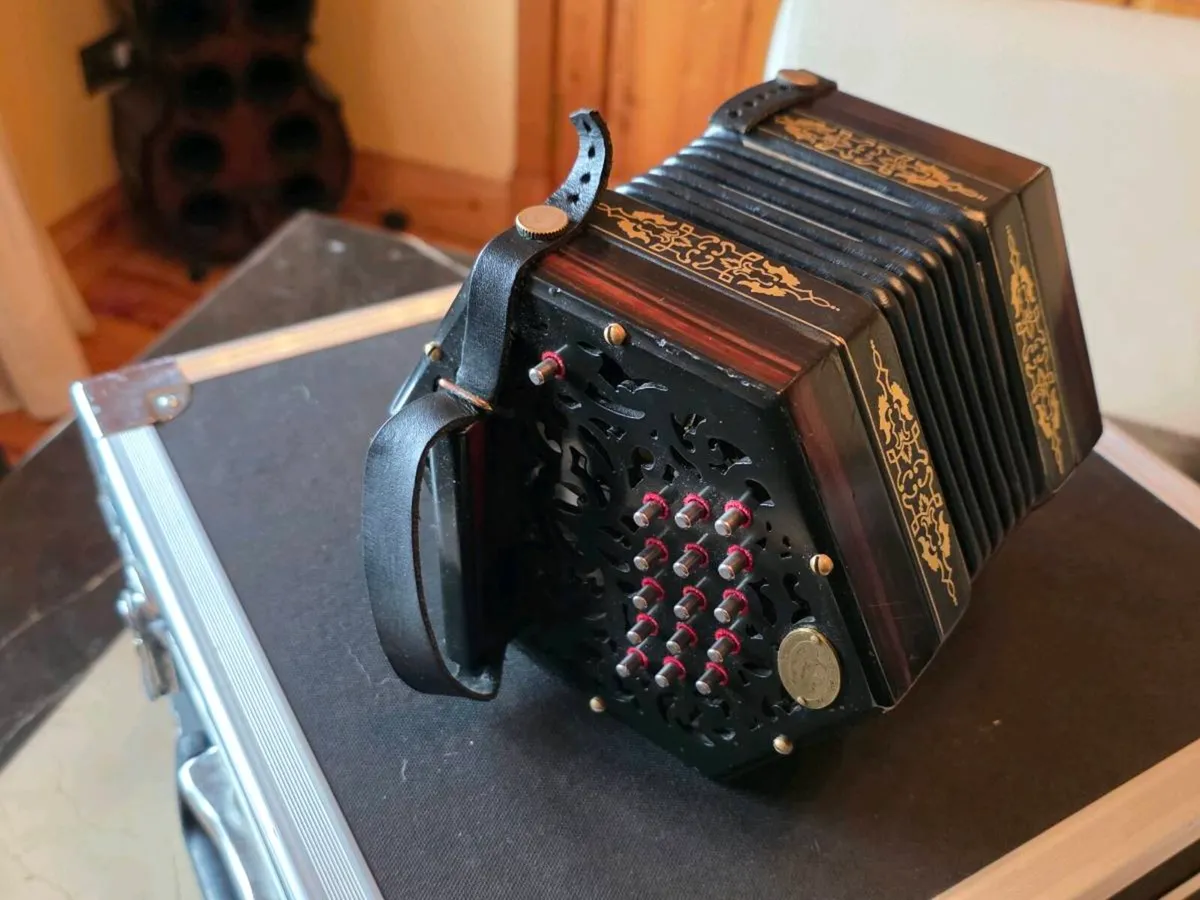 Jose Claro Concertina - Image 1