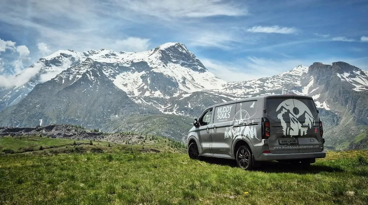 Ford Transit Custom 2024 - Image 2