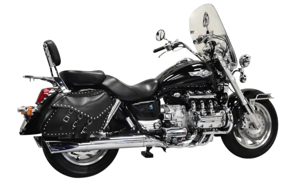 Honda Valkyrie 1500 F6C “Mint & 1 Owner from new” - Image 3