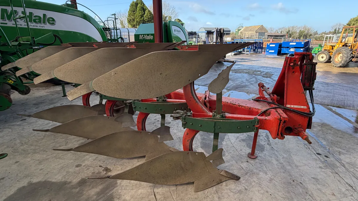 Kverneland 4 furrow plough - Image 2