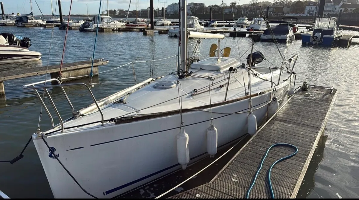 Sailing boat - Image 1