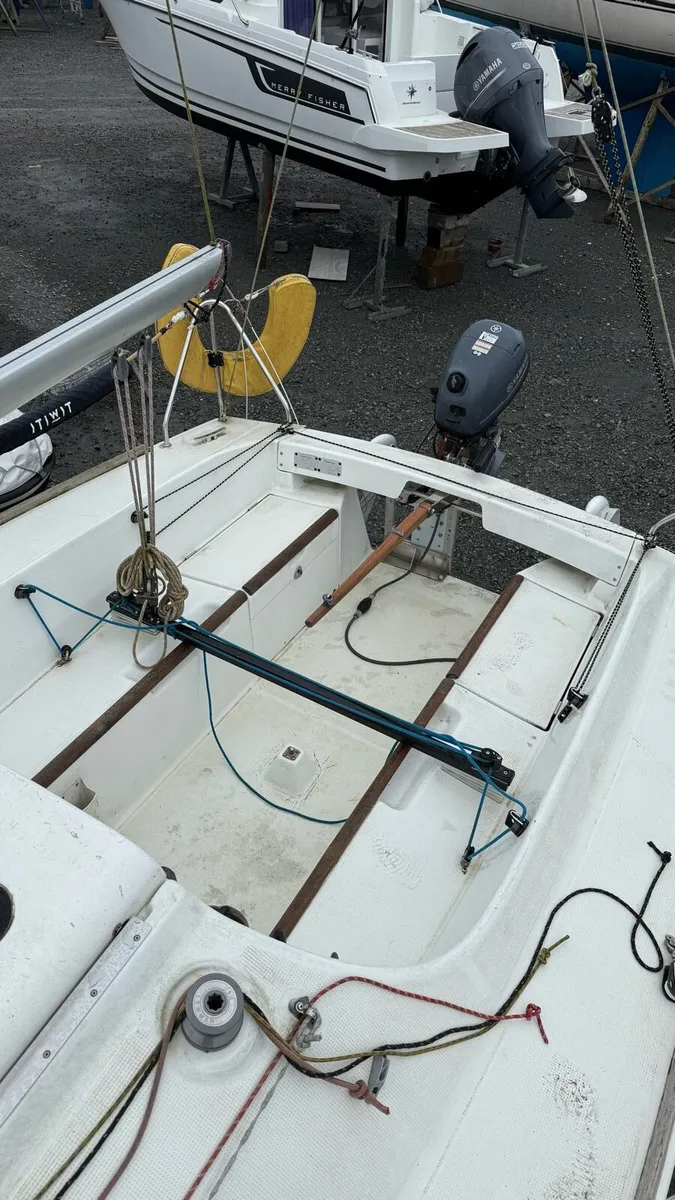 Sailing boat - Image 4