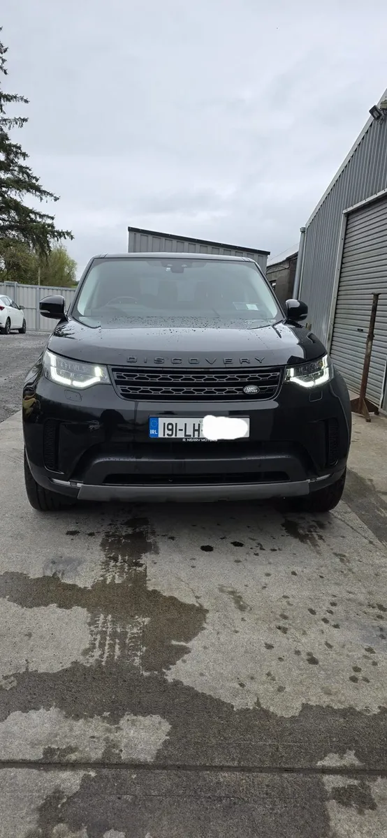 191 LAND ROVER DIDISCOVERY 3.0 DIESEL 7 SEATER - Image 2