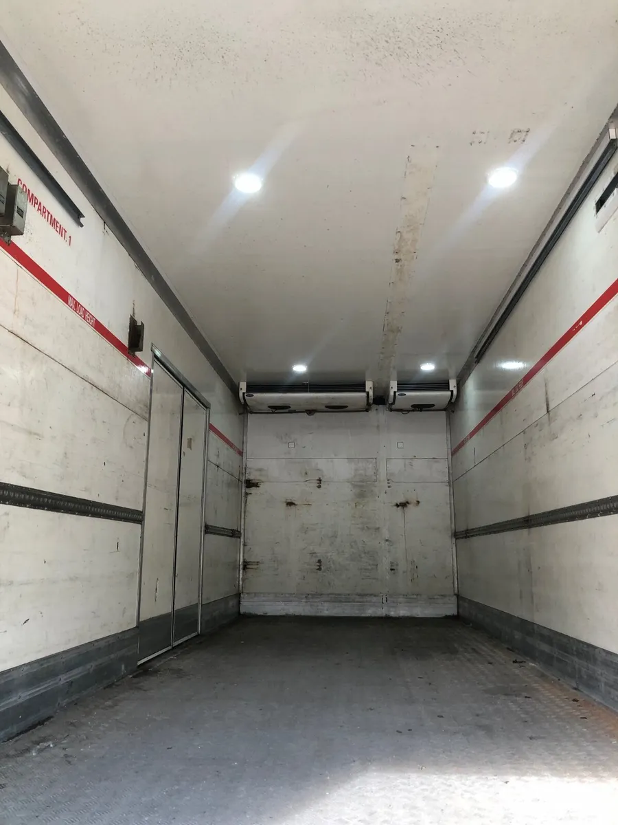 INSULATED FRIDGE BODY STORAGE CONTAINER 26FT - Image 3