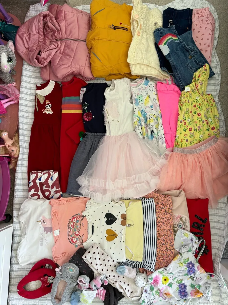 Girls bundle clothes 5-6 yrs - Image 1