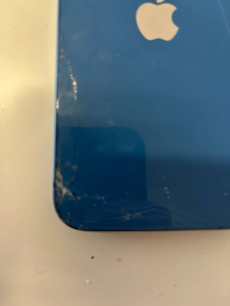 iPhone 13 good condition - Image 3