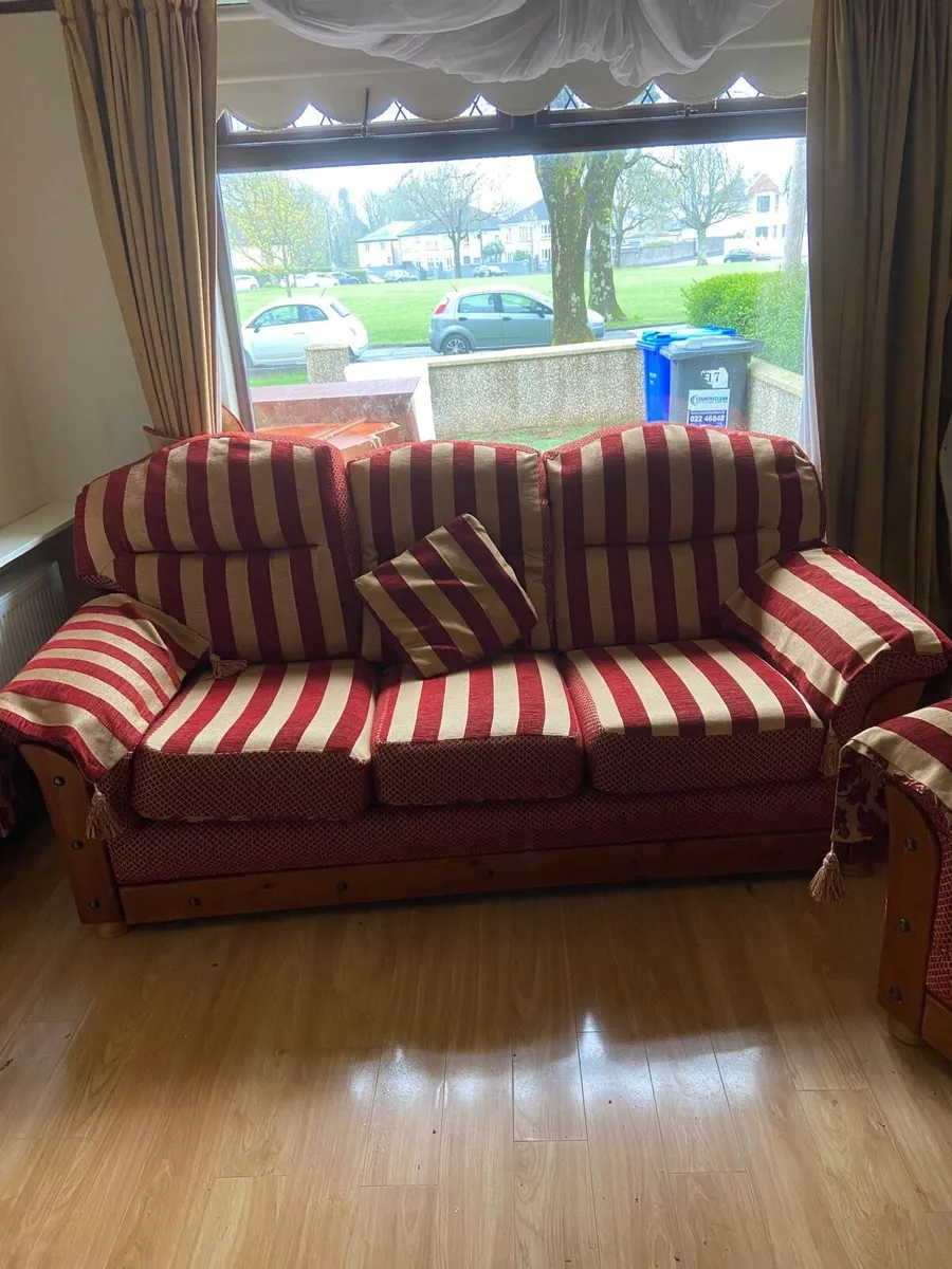 Free - 3 piece suite - Image 3