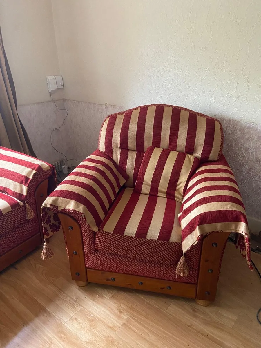 Free - 3 piece suite - Image 4