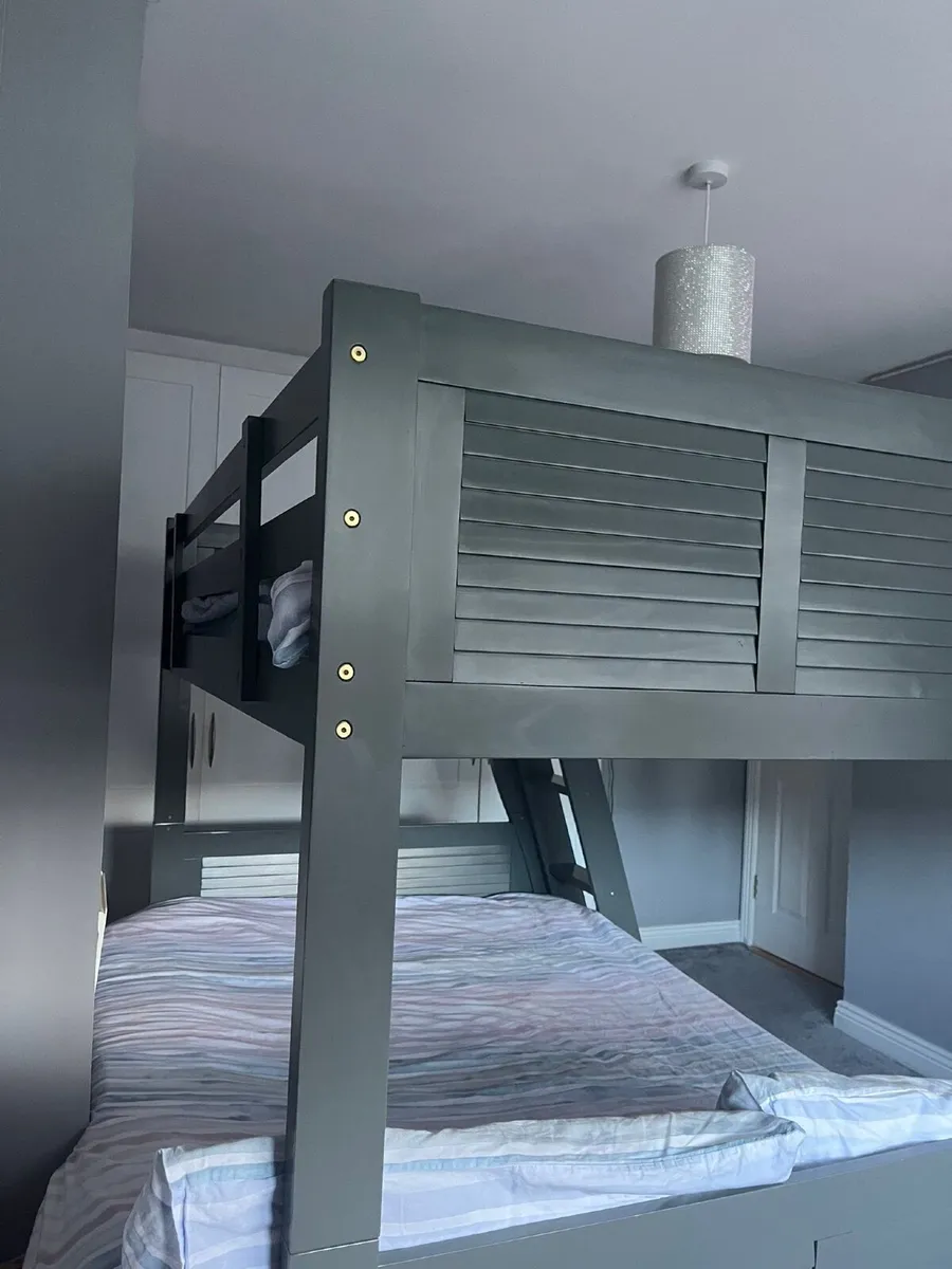 Triple Bunk Bed - Image 4
