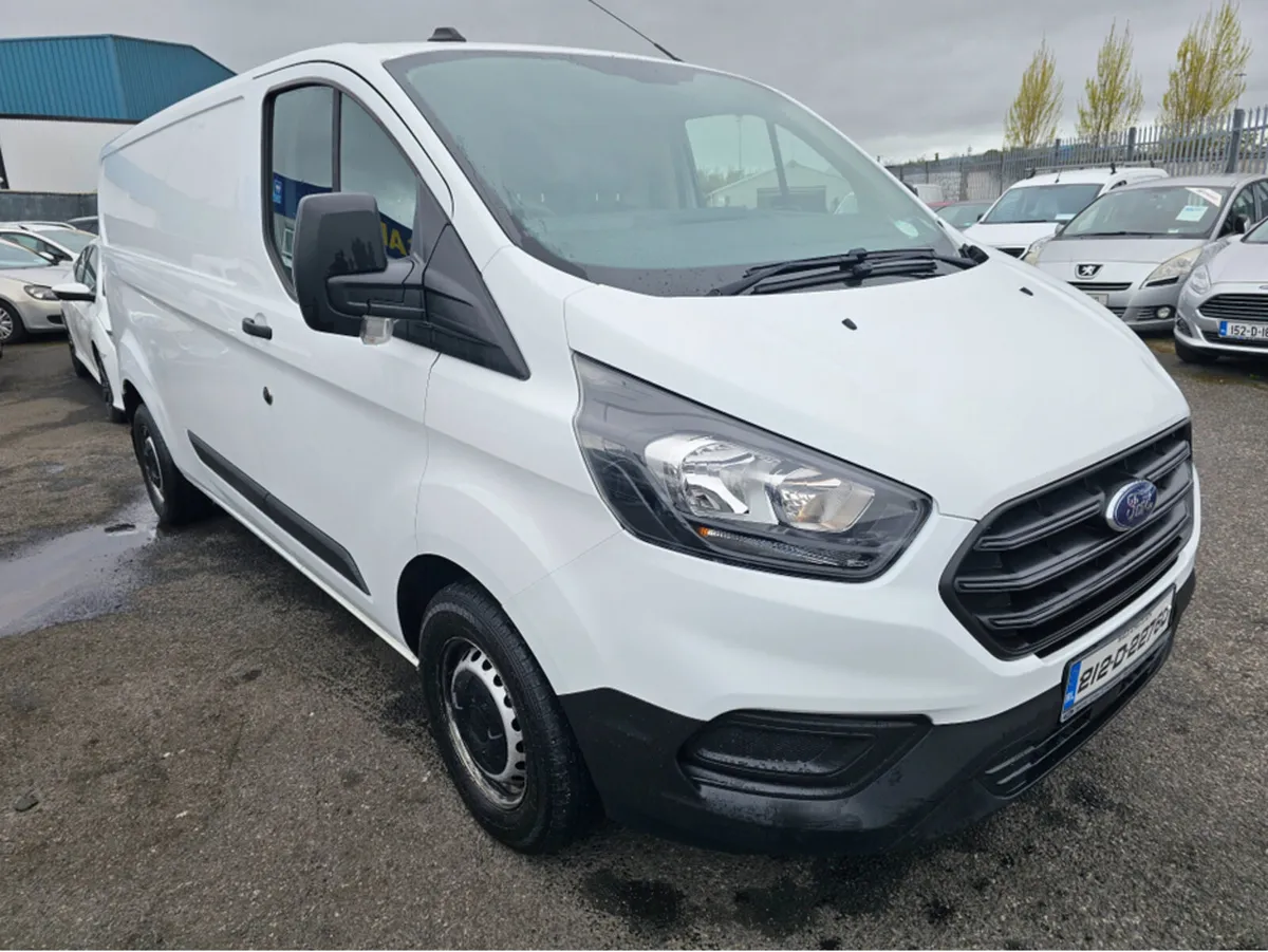 Ford Transit Custom LWB 2.0 T ** 1 OWNER IRISH VEH - Image 3