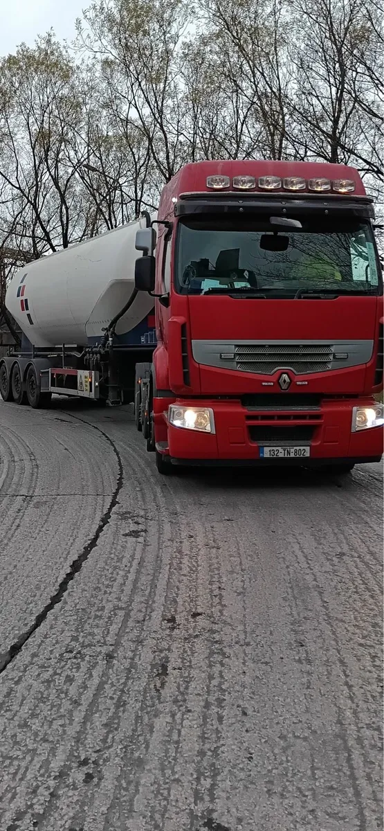 Renault & Cement tanker Tested & Tax - Image 1
