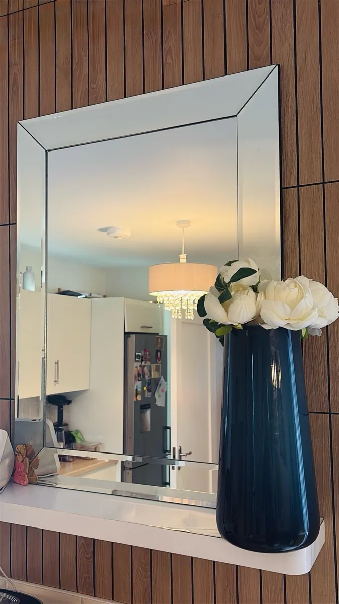 Large Bevelled Wall Mirror approx 31.5" x 23.5" - Image 1