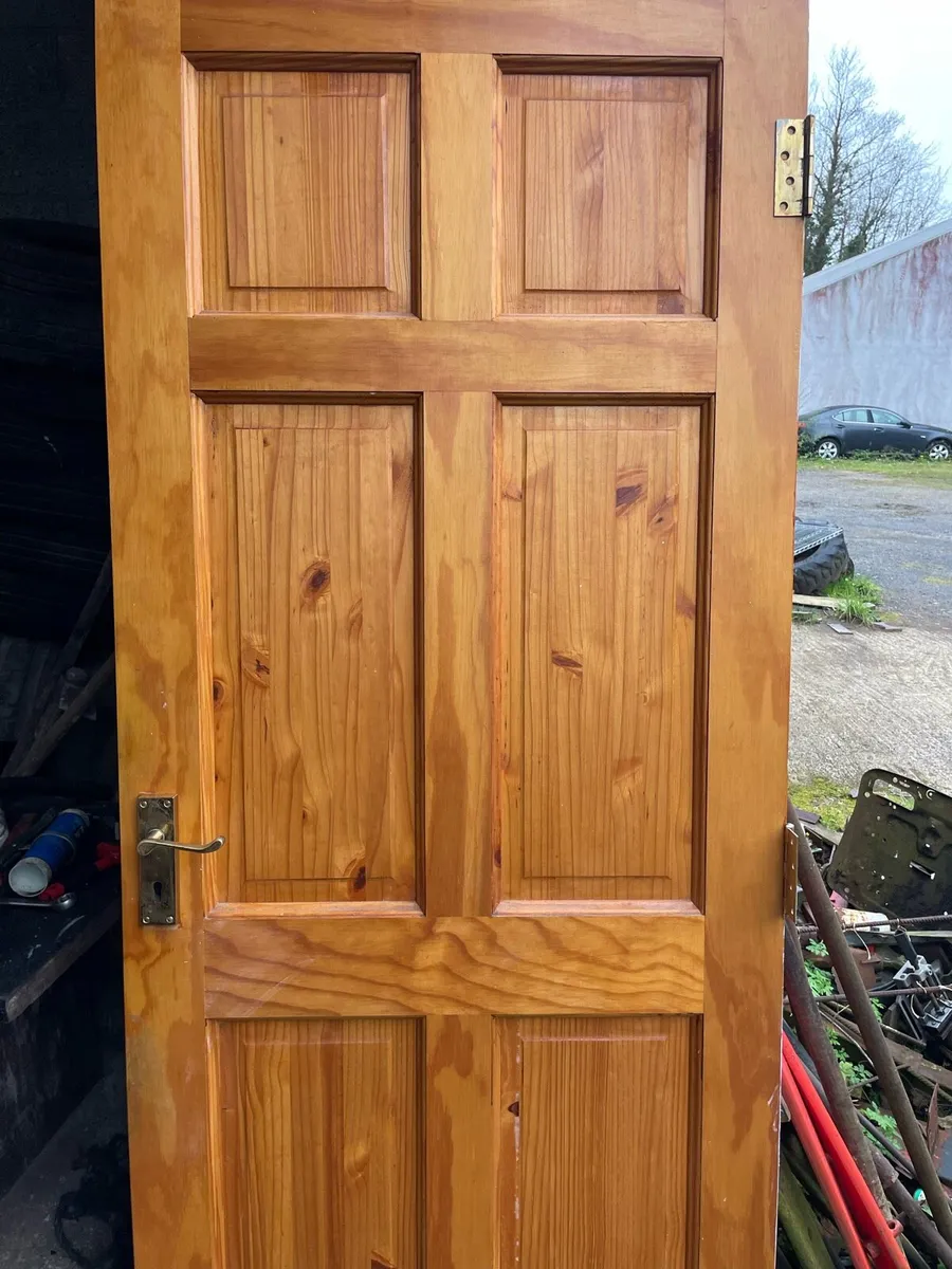 Pine doors - Image 4
