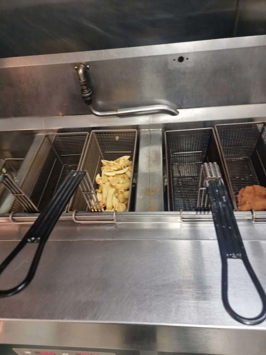 Henny Penny gas fryer 6 basket - Image 1