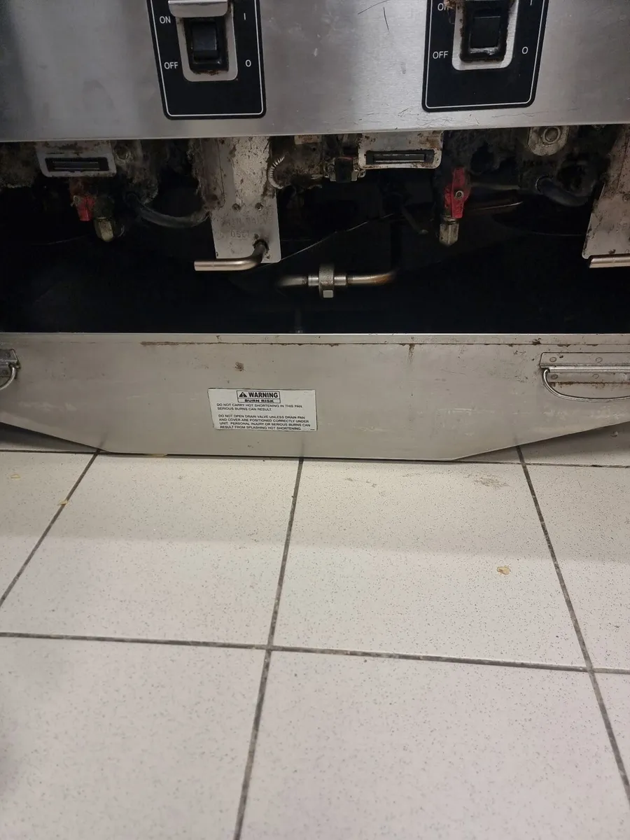 Henny Penny gas fryer 6 basket - Image 4