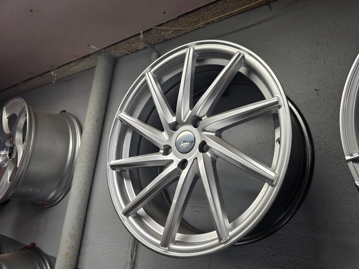 **Special** 18" AVID 1D 5X112