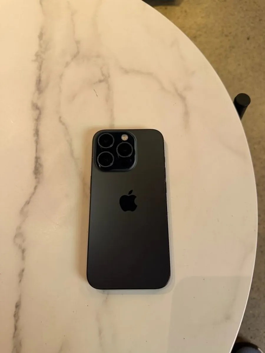 iPhone 15 Pro - Image 2