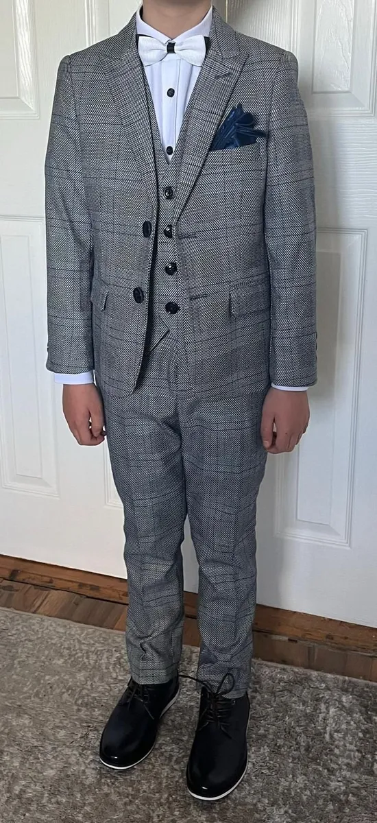 Boys Confirmation Suit with Shoes - Image 3