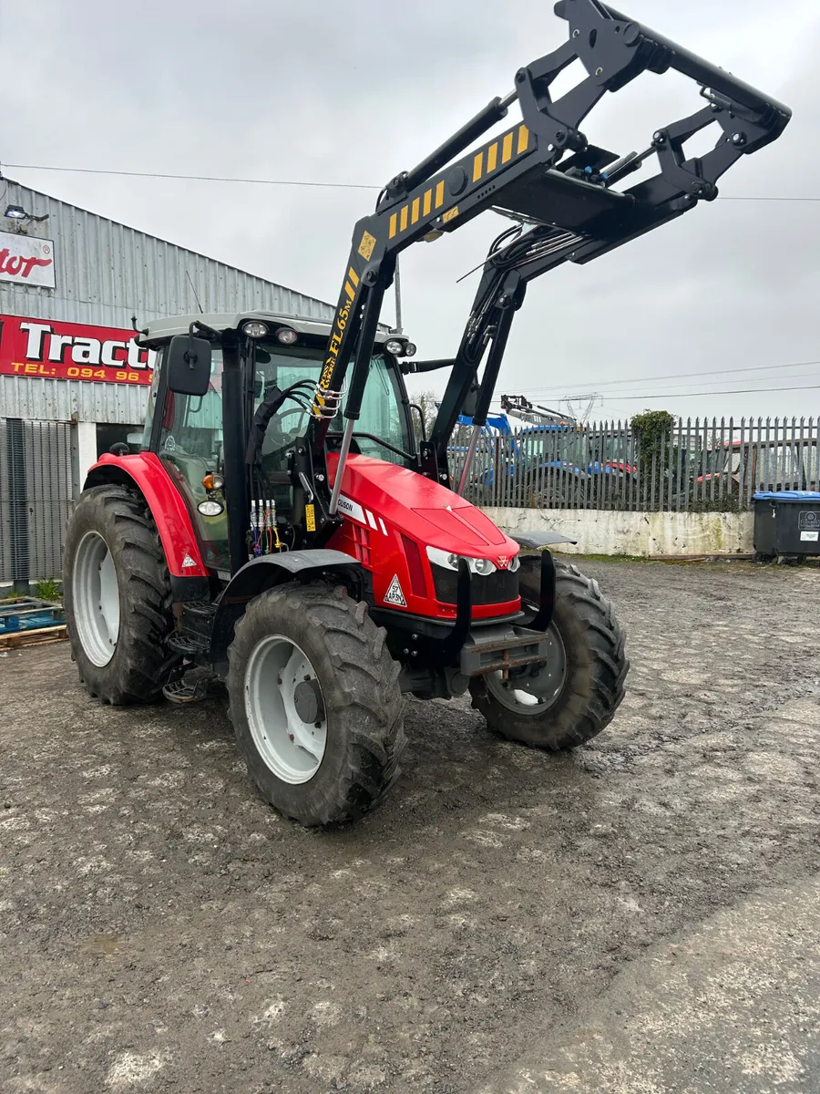 2017 Massey Ferguson 5712 c/w New loader - Image 3